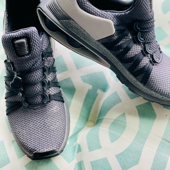 Nike - Picture 2 of 5